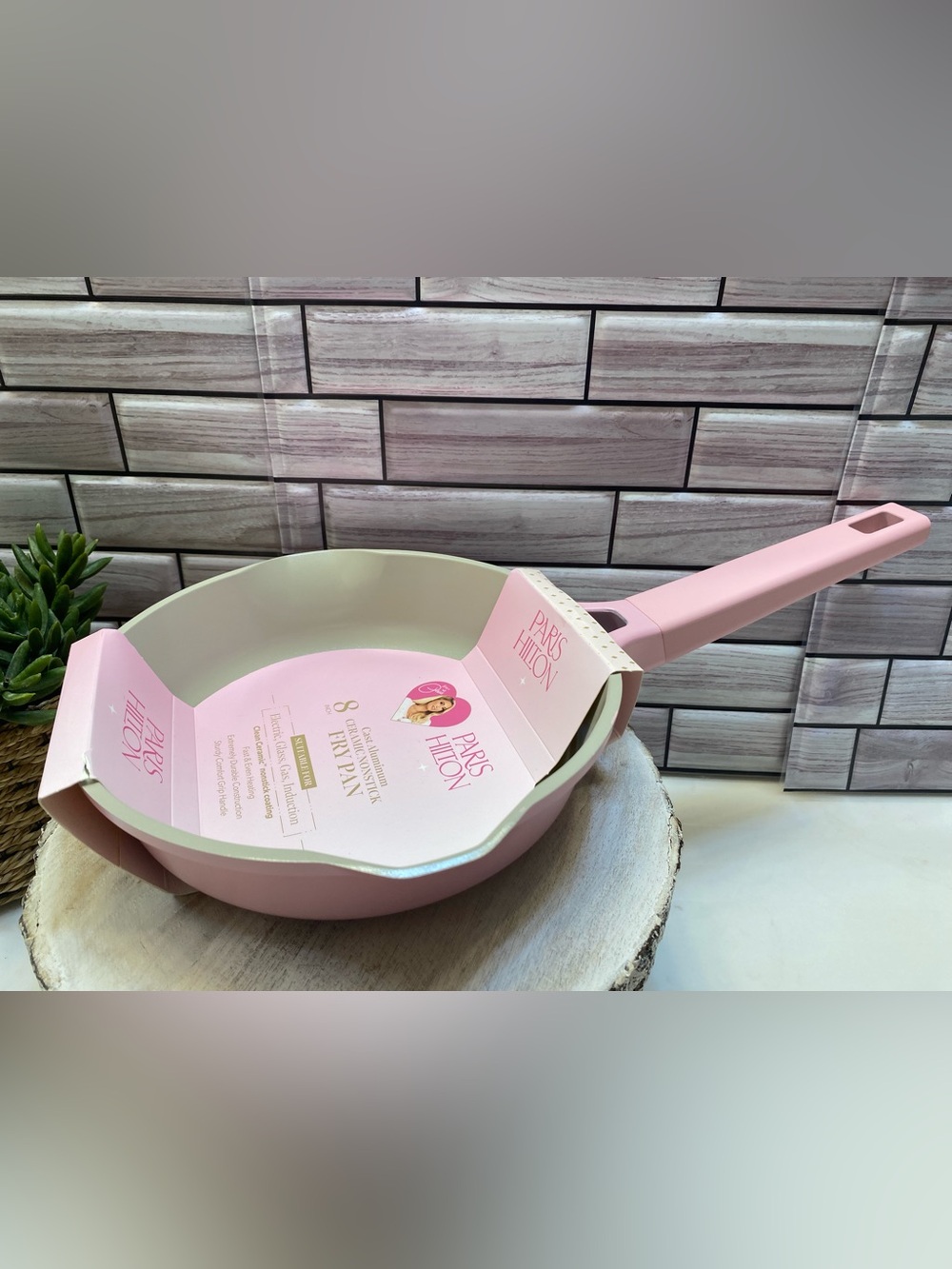 Paris Hilton  ❤️  Frying Pan 8"  nonstick  Pink New